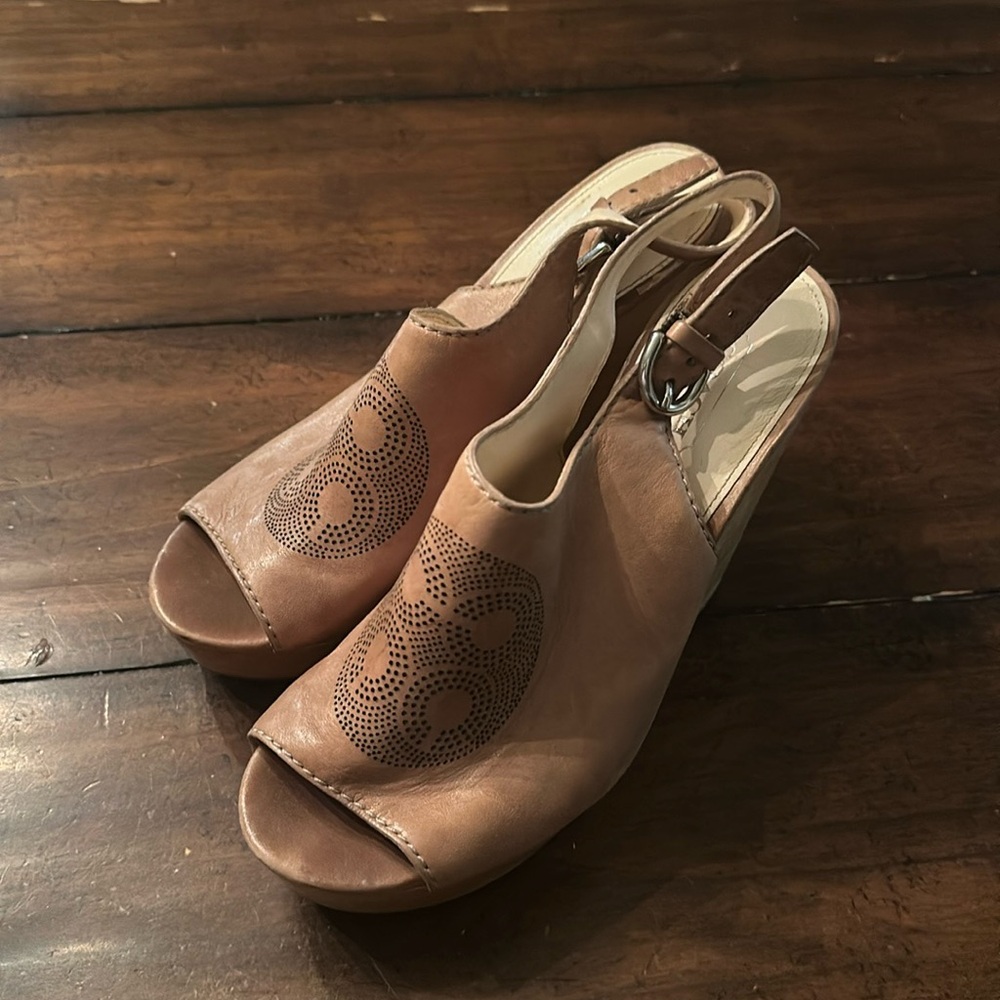 Coach Wedges